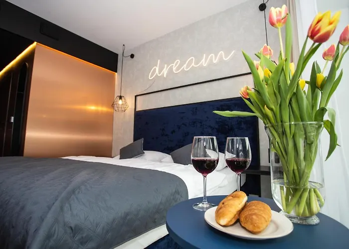 Biala Perla 624- Czarna Gora シェンナ